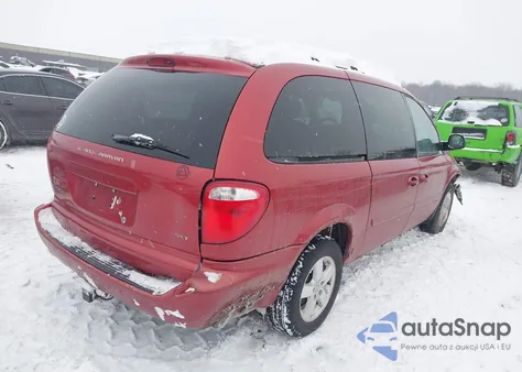 2005 Dodge Grand Caravan Sxt z USA, uszkodzony, nr VIN 2D4GP44L15R525641